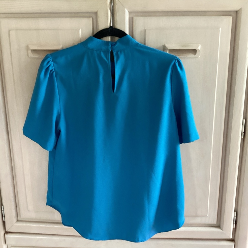 Ann Taylor feminine blouse - Picture 2 of 7